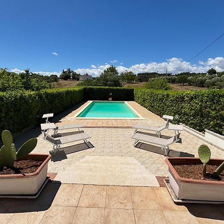 Trulli And Pool - I Cactus Villa Martina Franca Dış mekan fotoğraf