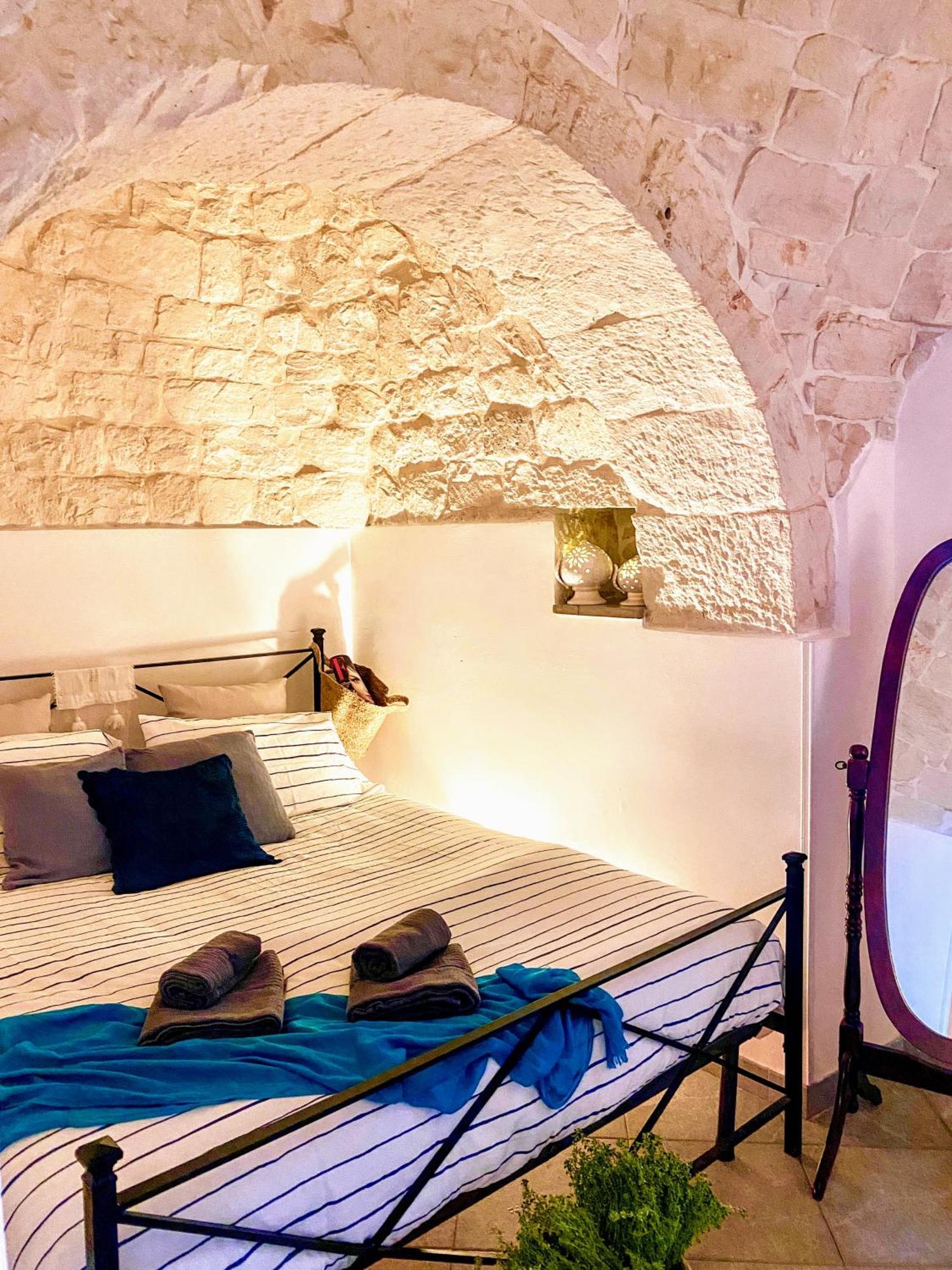 Trulli And Pool - I Cactus Villa Martina Franca Dış mekan fotoğraf