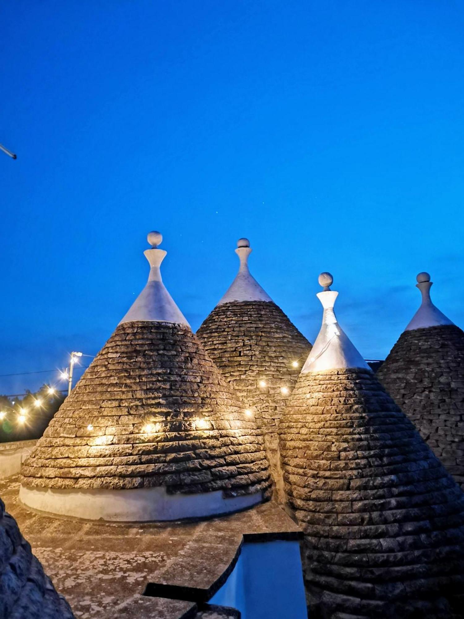 Trulli And Pool - I Cactus Villa Martina Franca Dış mekan fotoğraf
