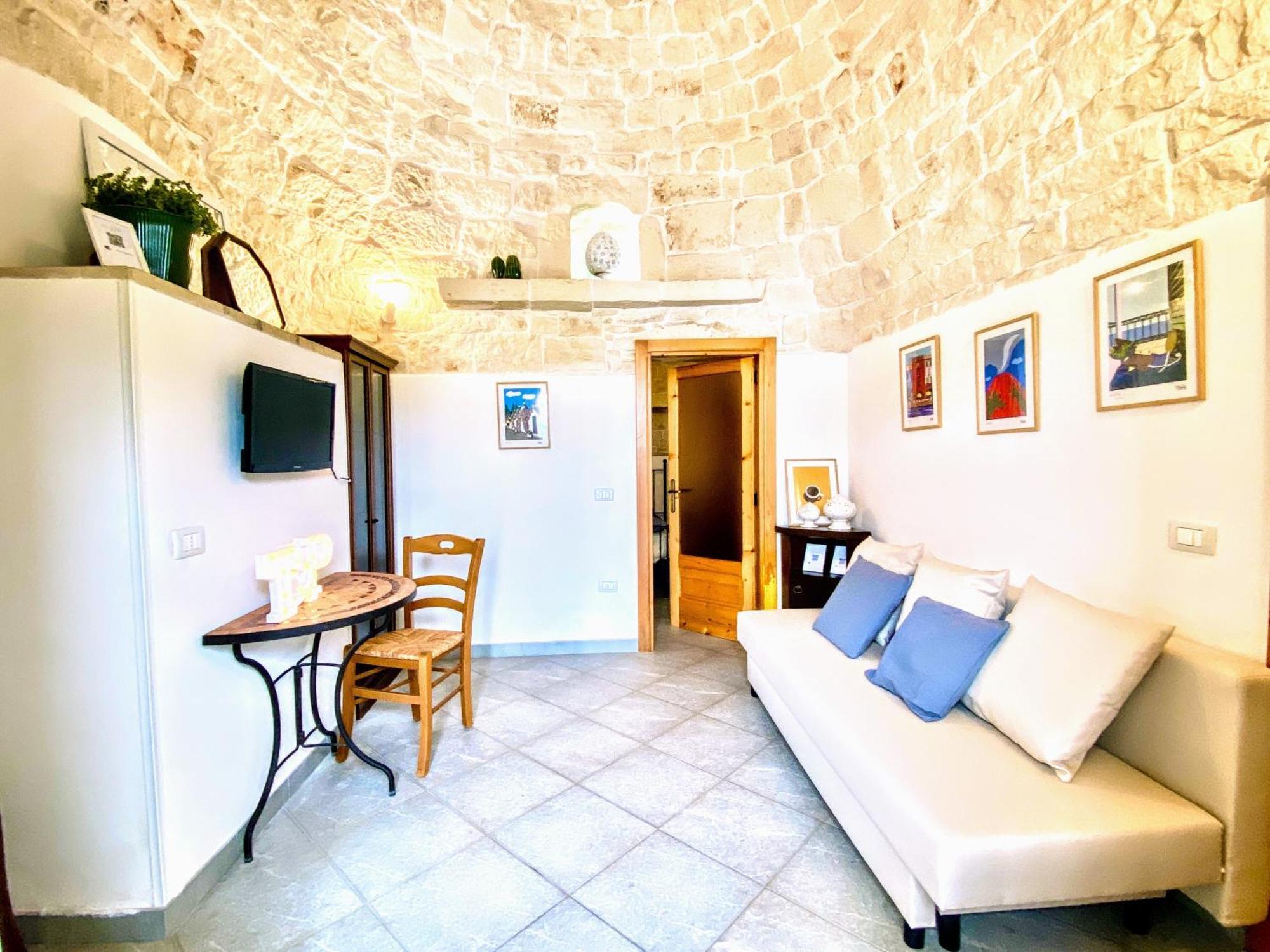 Trulli And Pool - I Cactus Villa Martina Franca Dış mekan fotoğraf